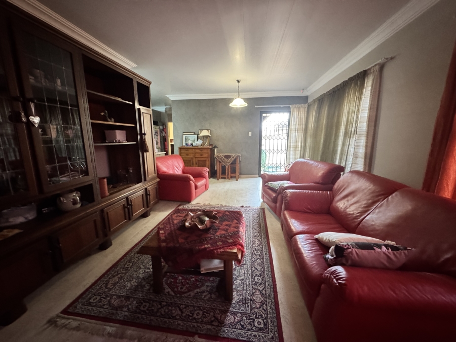 2 Bedroom Property for Sale in Flamwood North West